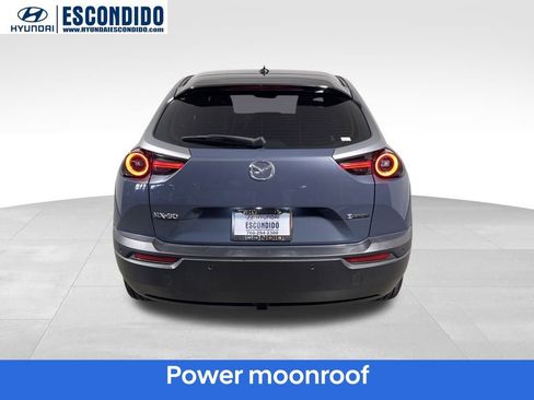 Used 2022 MAZDA MX-30 Electric w/ Premium Plus Pkg image 4