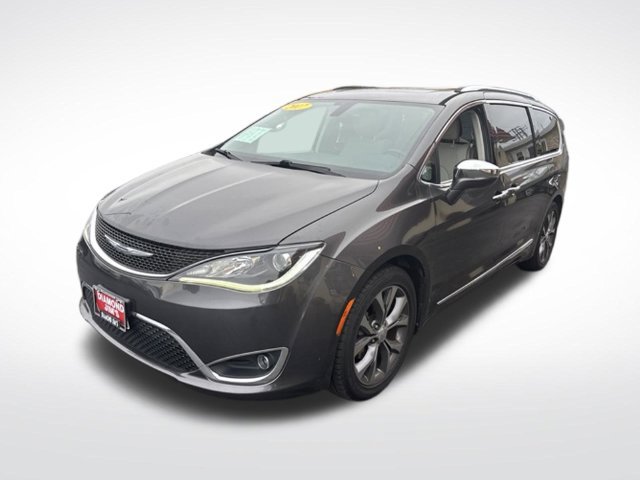 Used 2017 Chrysler Pacifica Limited w/ UConnect Theater Package FWD image 3