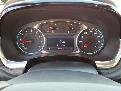 Used 2023 Chevrolet Traverse LT image 22