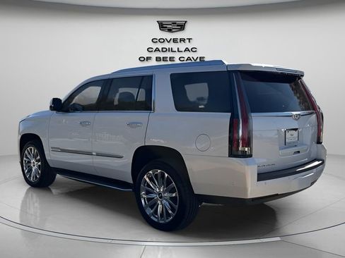 Used 2019 Cadillac Escalade Premium Luxury image 6