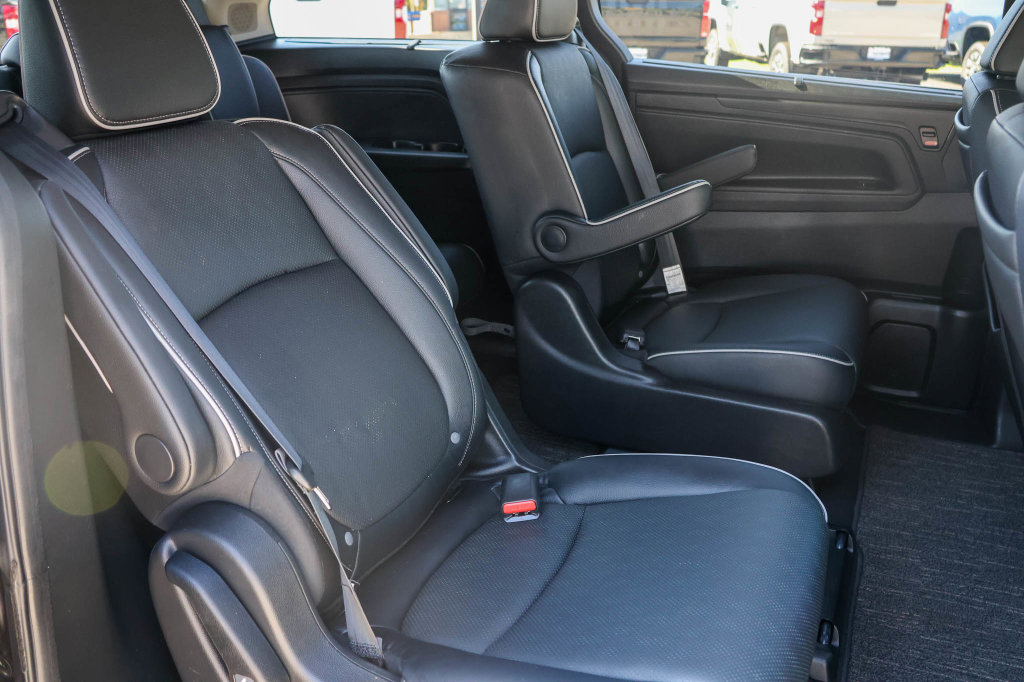 Used 2024 Honda Odyssey Elite image 18