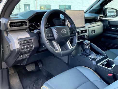 Used 2024 Toyota Tacoma 4x4 Double Cab Hybrid image 2