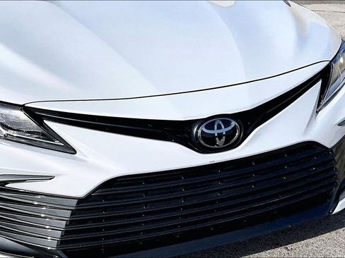 Used 2024 Toyota Camry LE w/ Convenience Package FWD image 30