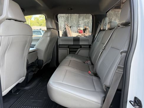 Used 2017 Ford F250 XL w/ Power Equipment Group AWD/4WD image 20