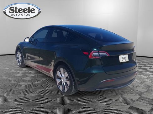 Used 2022 Tesla Model Y Long Range image 3
