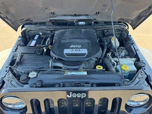 Used 2012 Jeep Wrangler Sport w/ Connectivity Group image 22