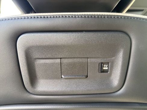 Used 2021 Land Rover Discovery HSE R-Dynamic image 29