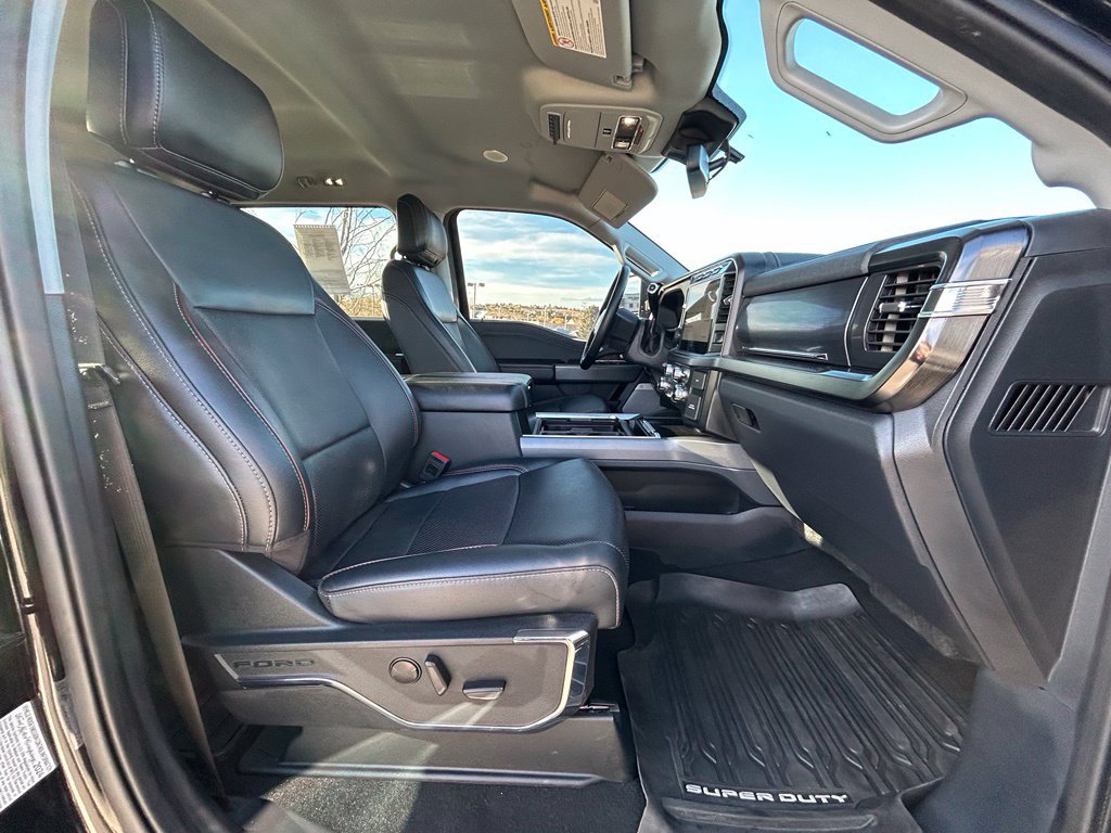 Used 2024 Ford F250 Lariat w/ Lariat Ultimate Package AWD/4WD image 32