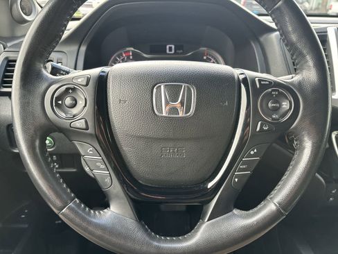 Used 2017 Honda Pilot Elite image 9