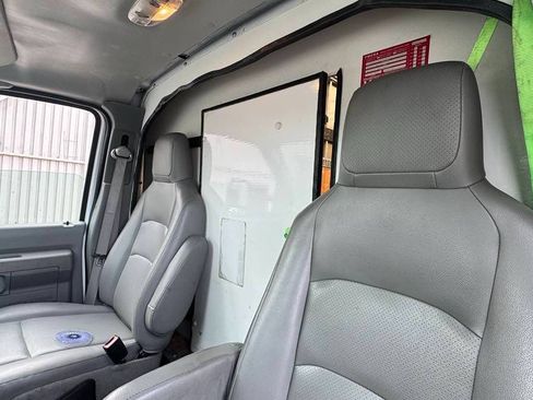 Used 2021 Ford E-350 and Econoline 350 Super Duty w/ Power Windows & Locks Group RWD image 10