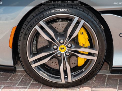 Used 2019 Ferrari Portofino image 42