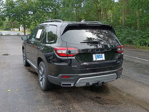 Used 2025 Honda Pilot Elite image 5