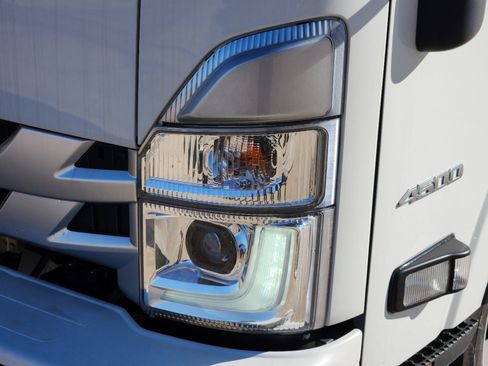 New 2024 Chevrolet Low Cab Forward image 16