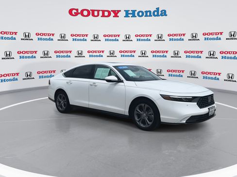 Certified 2025 Honda Accord EX-L image 2