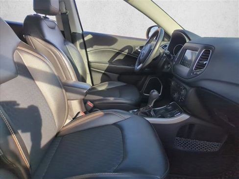 Used 2019 Jeep Compass Latitude w/ Cold Weather Group image 25