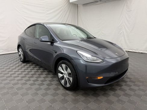Used 2021 Tesla Model Y Long Range AWD/4WD image 4