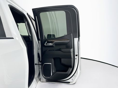 Used 2024 GMC Sierra 1500 Elevation image 29