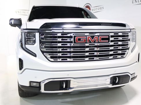 Used 2022 GMC Sierra 1500 Denali w/ Denali Reserve Package image 39