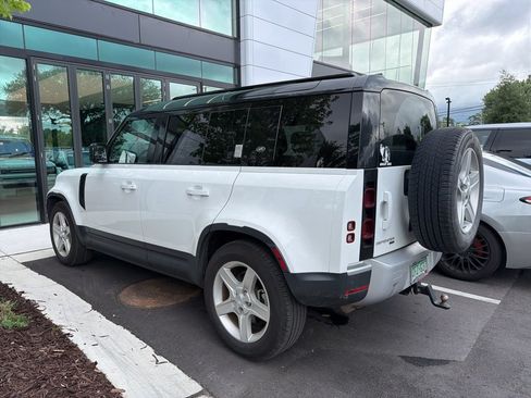 Used 2021 Land Rover Defender 110 SE AWD/4WD image 2