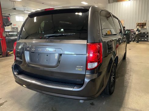 Used 2019 Dodge Grand Caravan GT image 6