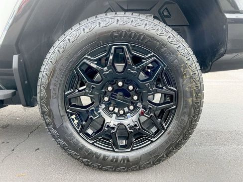 New 2025 GMC Hummer EV 2X w/ LPO, Dark Essentials Package AWD/4WD image 72