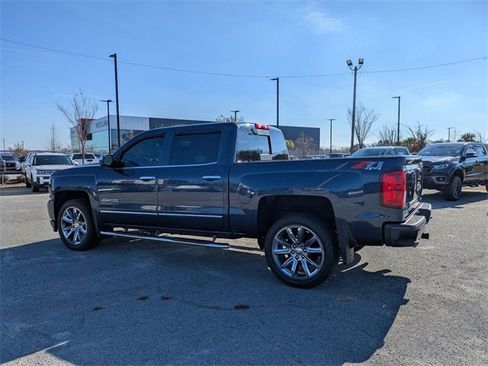 Used 2018 Chevrolet Silverado 1500 LTZ Z71 w/ Centennial Edition image 5