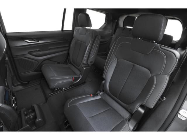New 2027 Jeep Grand Cherokee L 2WD image 12