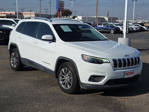 Used 2020 Jeep Cherokee Latitude Plus image 5