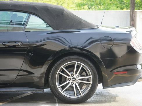 Used 2015 Ford Mustang Premium RWD image 39