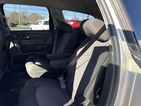 Used 2015 Chevrolet Traverse LT w/ Traveler's Package image 32