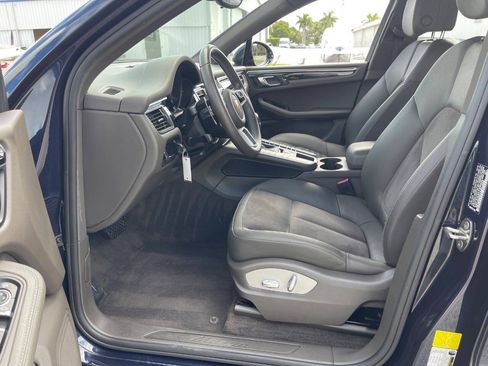 Used 2018 Porsche Macan AWD/4WD image 18