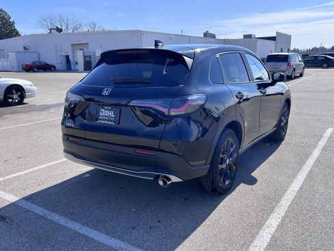 Used 2025 Honda HR-V Sport image 16
