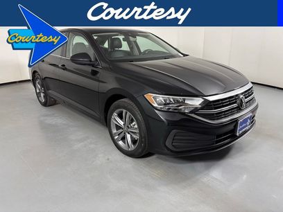 Used 2024 Volkswagen Jetta SE