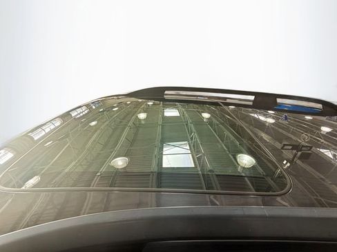 Used 2017 Subaru Forester 2.5i Limited image 20