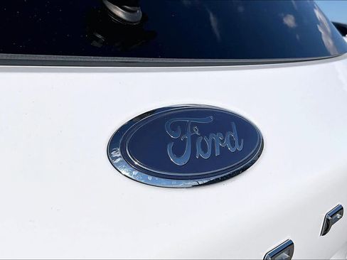 Used 2021 Ford Escape SEL image 30