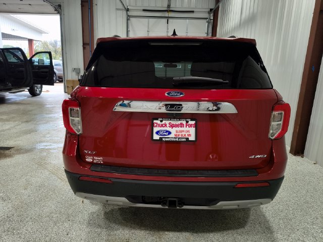 Used 2023 Ford Explorer XLT w/ Equipment Group 202A AWD/4WD image 7