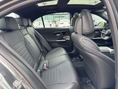 Used 2025 Mercedes-Benz C 300 4MATIC Sedan image 29