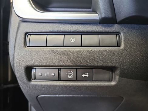 Used 2024 Nissan Rogue SV image 24