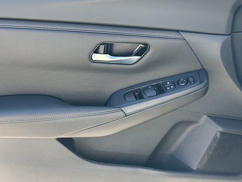 New 2025 Nissan Sentra SV image 10