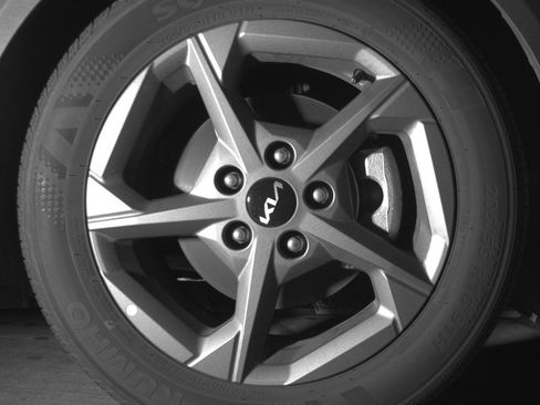Used 2025 Kia K4 FWD image 13