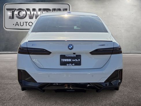 Used 2024 BMW i5 eDrive40i w/ M Sport Package image 6