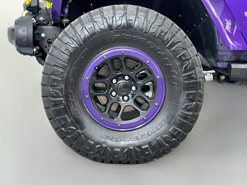 Used 2023 Jeep Wrangler Unlimited Rubicon 392 w/ Xtreme Recon 35" Tire Package AWD/4WD image 13