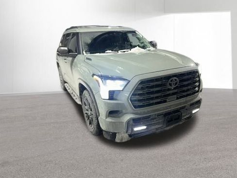 Used 2024 Toyota Sequoia Limited image 4