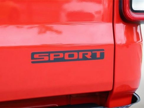 Used 2020 Jeep Gladiator Sport w/ Quick Order Package 24S image 12