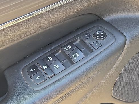 Used 2021 Jeep Grand Cherokee Limited w/ Trailer Tow Group IV AWD/4WD image 24