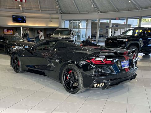 Used 2023 Chevrolet Corvette Stingray Preferred Conv w/ Z51 Performance Package RWD image 5
