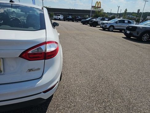 Used 2018 Ford Fiesta S FWD image 9