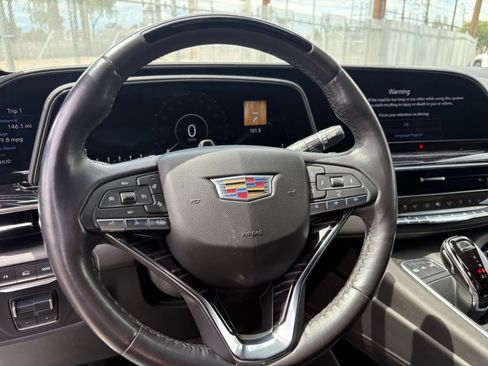 Used 2023 Cadillac Escalade ESV Sport AWD/4WD image 31