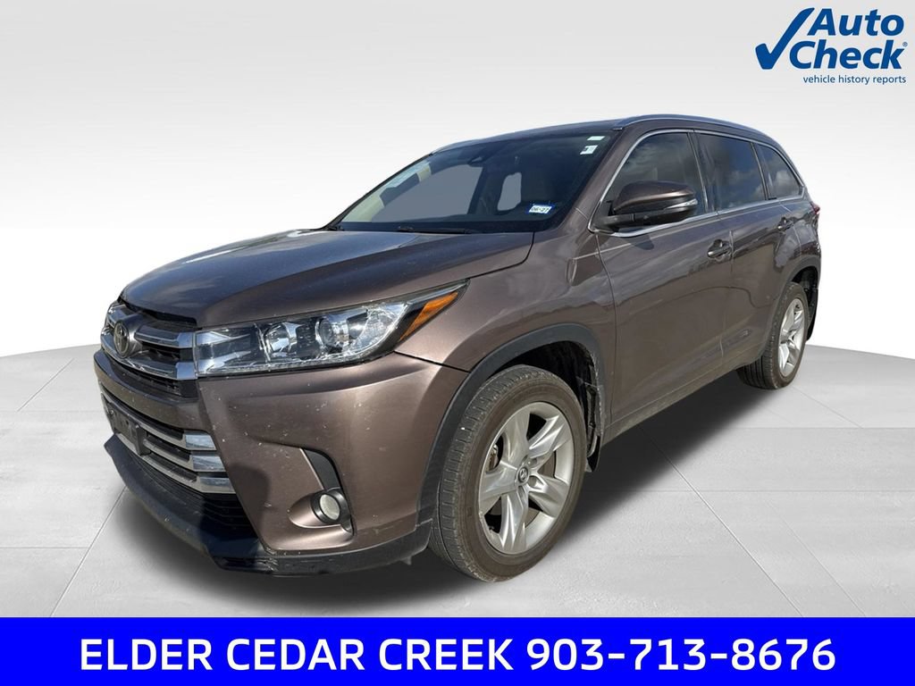 Used 2017 Toyota Highlander Limited FWD image 3