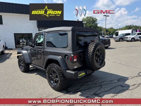 Used 2023 Jeep Wrangler Sport AWD/4WD image 3